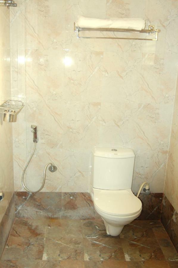 Star Residency Hotel Tiruchirappalli Bagian luar foto