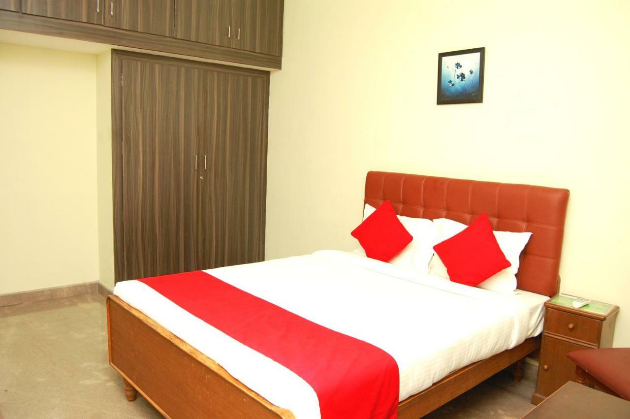 Star Residency Hotel Tiruchirappalli Bagian luar foto