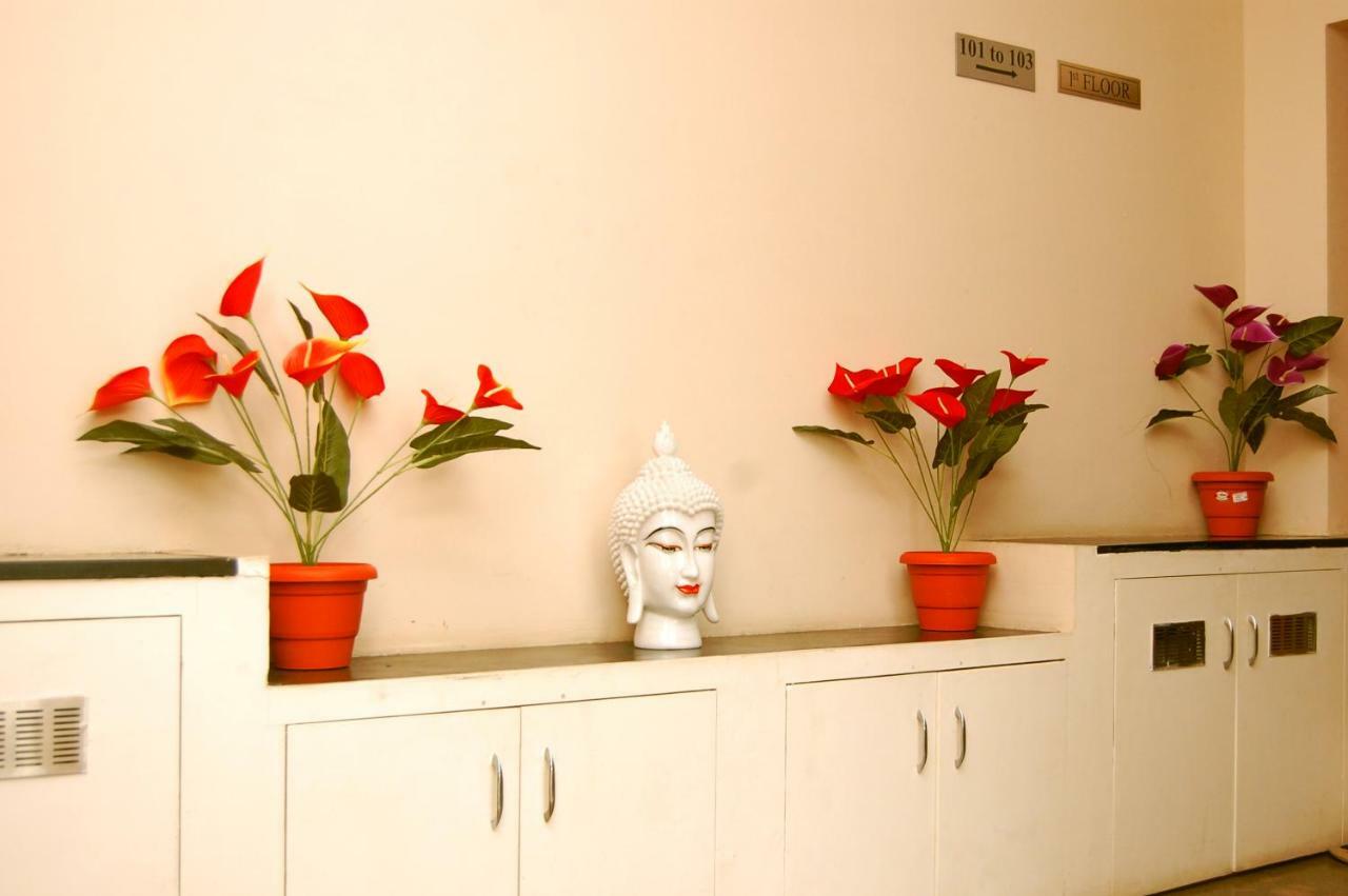 Star Residency Hotel Tiruchirappalli Bagian luar foto